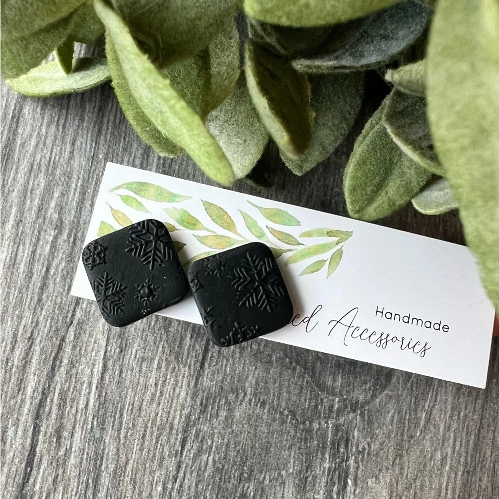 2/$10 Handmade- Black Snowflake Stud